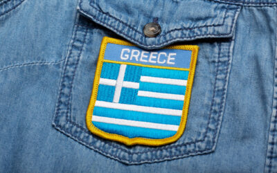 La Elección Estratégica: Diferencias Clave entre Parches Bordados, Sublimados y Termoadhesivos